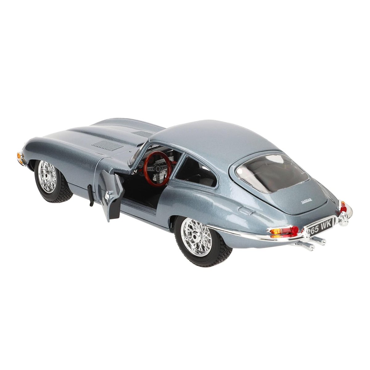 Photo of Автомодель Bburago Jaguar E-Type Coupe 1961 1:18