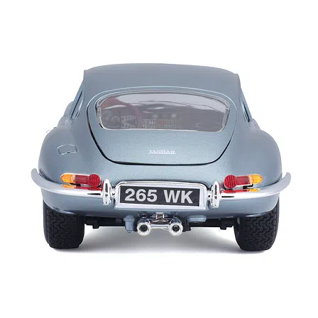 Photo of Автомодель Bburago Jaguar E-Type Coupe 1961 1:18