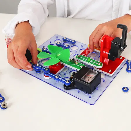 Photo of Конструктор електронний DOKA Альтернативна енергія (50 схем)